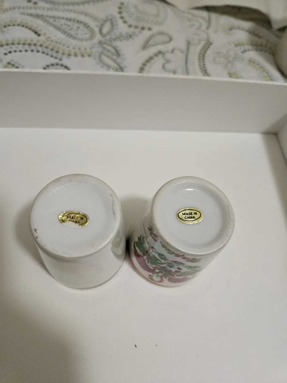 Iridescent Ceramic Shot Glasses with Flamingo and Tropical Fish - Picture 3 of 7